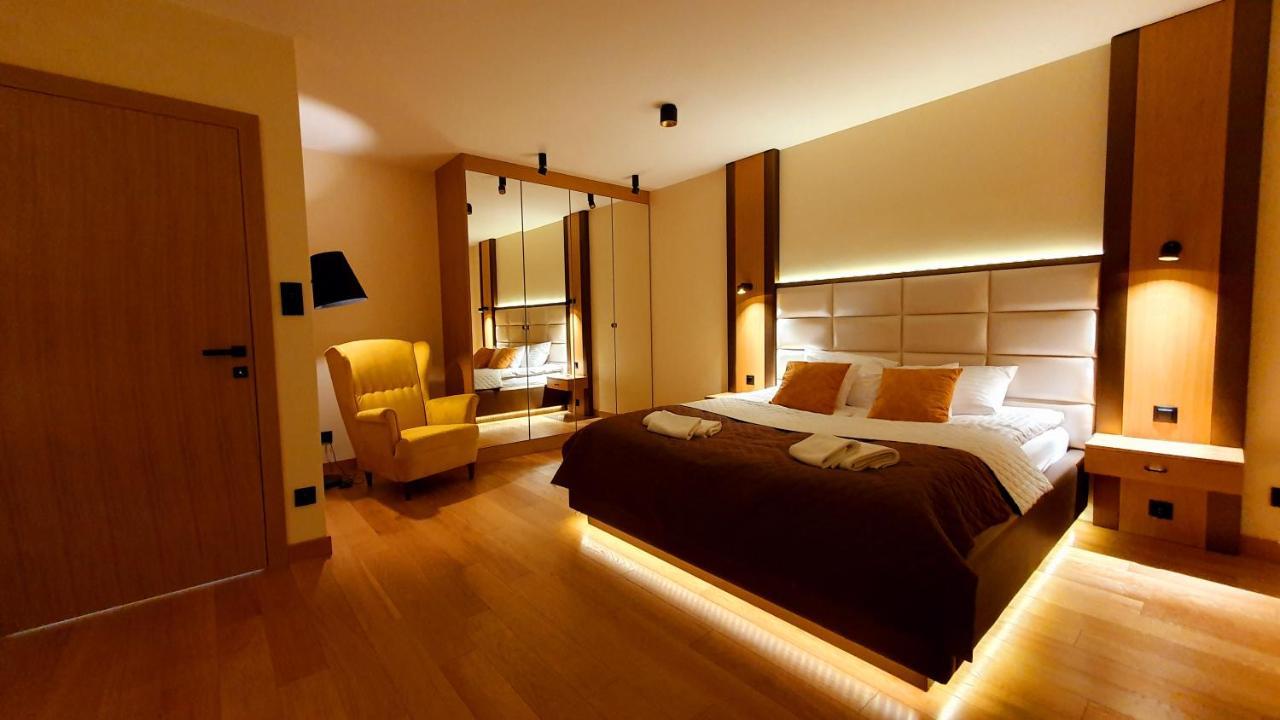 West Guest House Klaudyn Kültér fotó